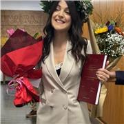 Laureata Magistrale in Lettere Classiche presso l'Università di Roma La Sapienza impartisce ripetizioni di latino e greco per scuole di ogni ordine e grado e per università